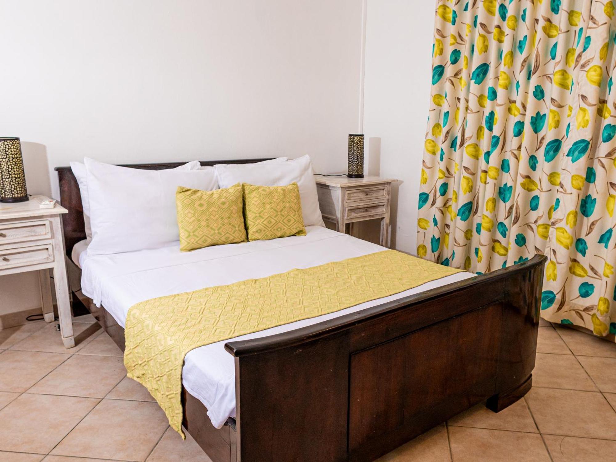 Bottle Palm Villa Victoria Ngoại thất bức ảnh