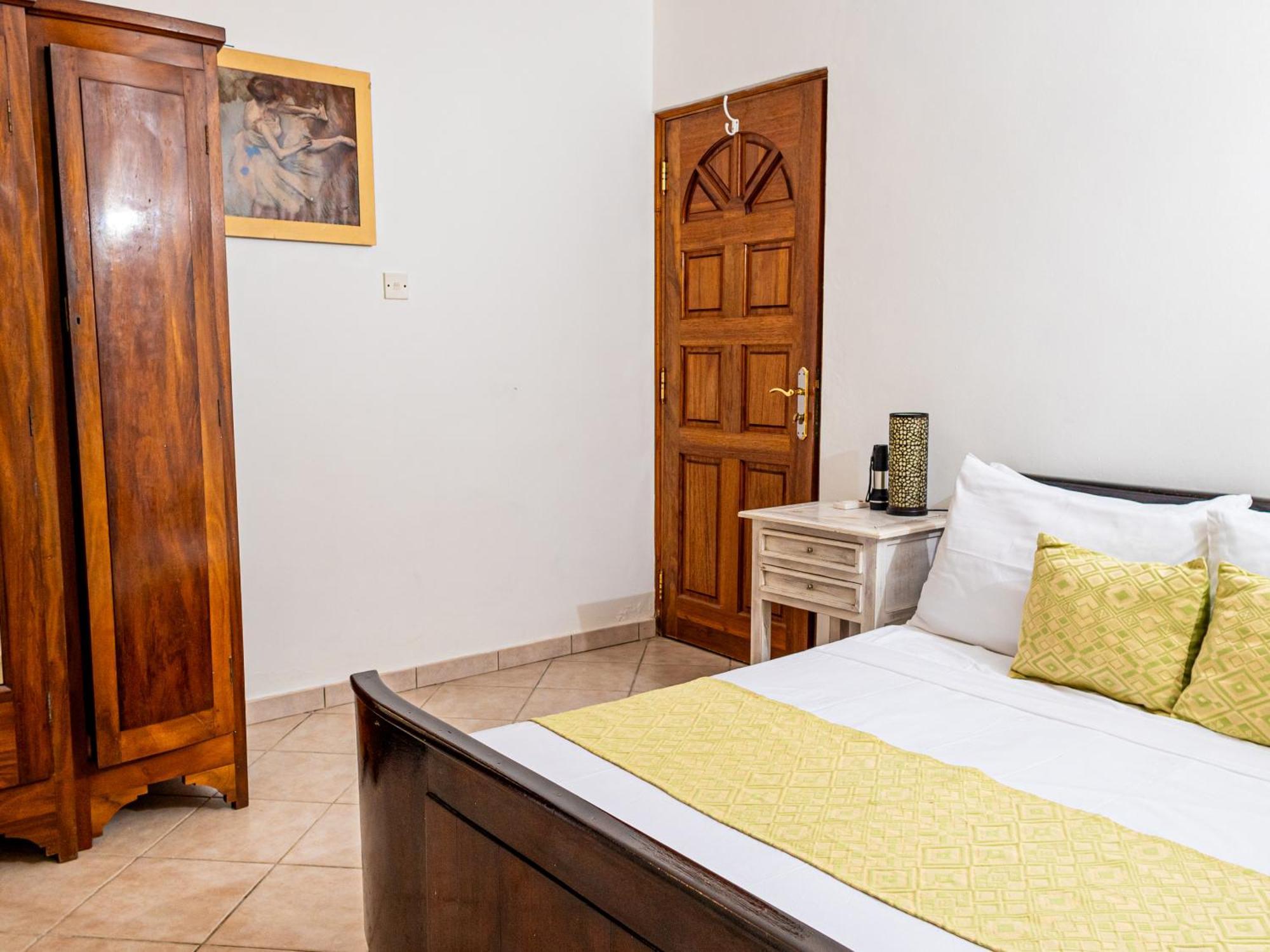 Bottle Palm Villa Victoria Ngoại thất bức ảnh