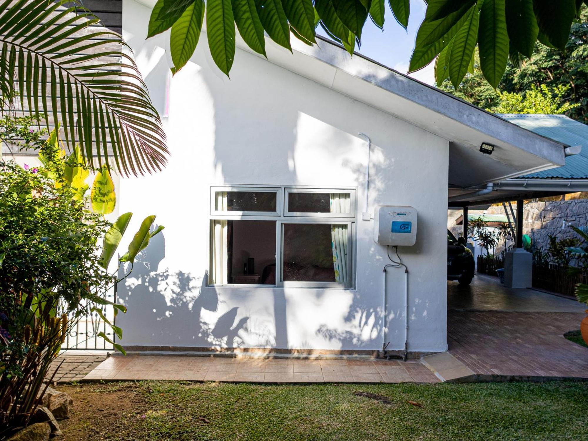 Bottle Palm Villa Victoria Ngoại thất bức ảnh