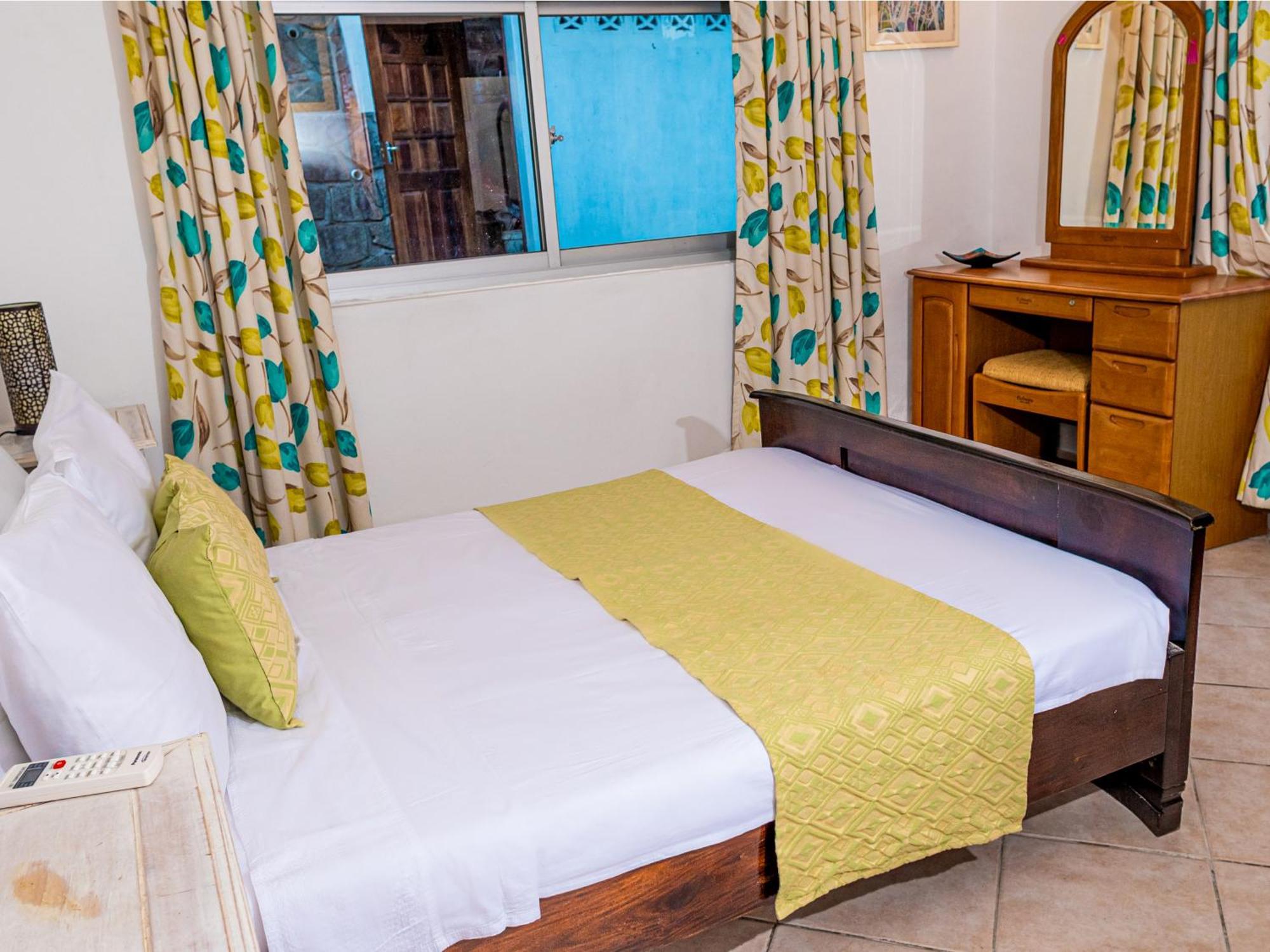 Bottle Palm Villa Victoria Ngoại thất bức ảnh