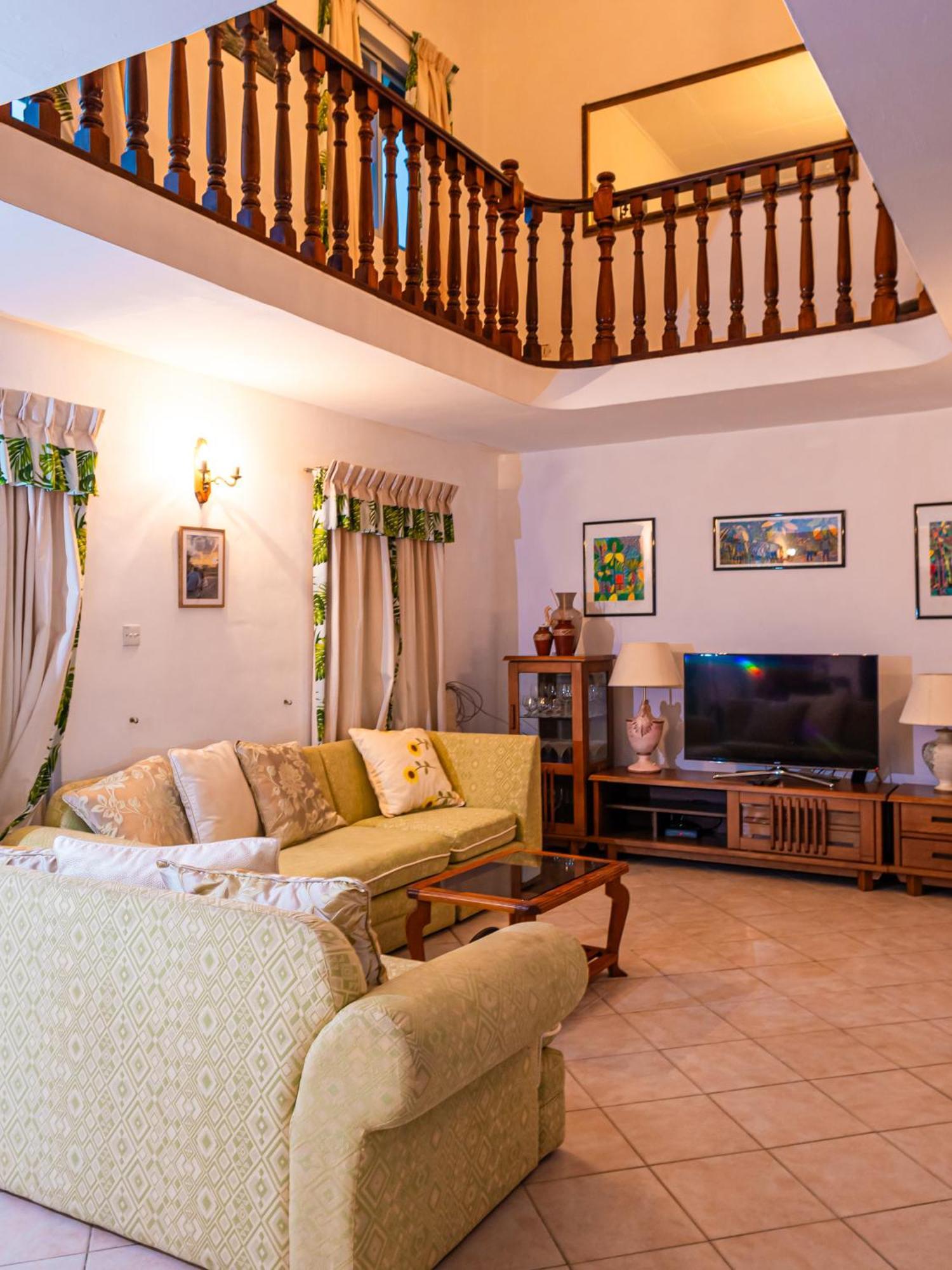 Bottle Palm Villa Victoria Ngoại thất bức ảnh