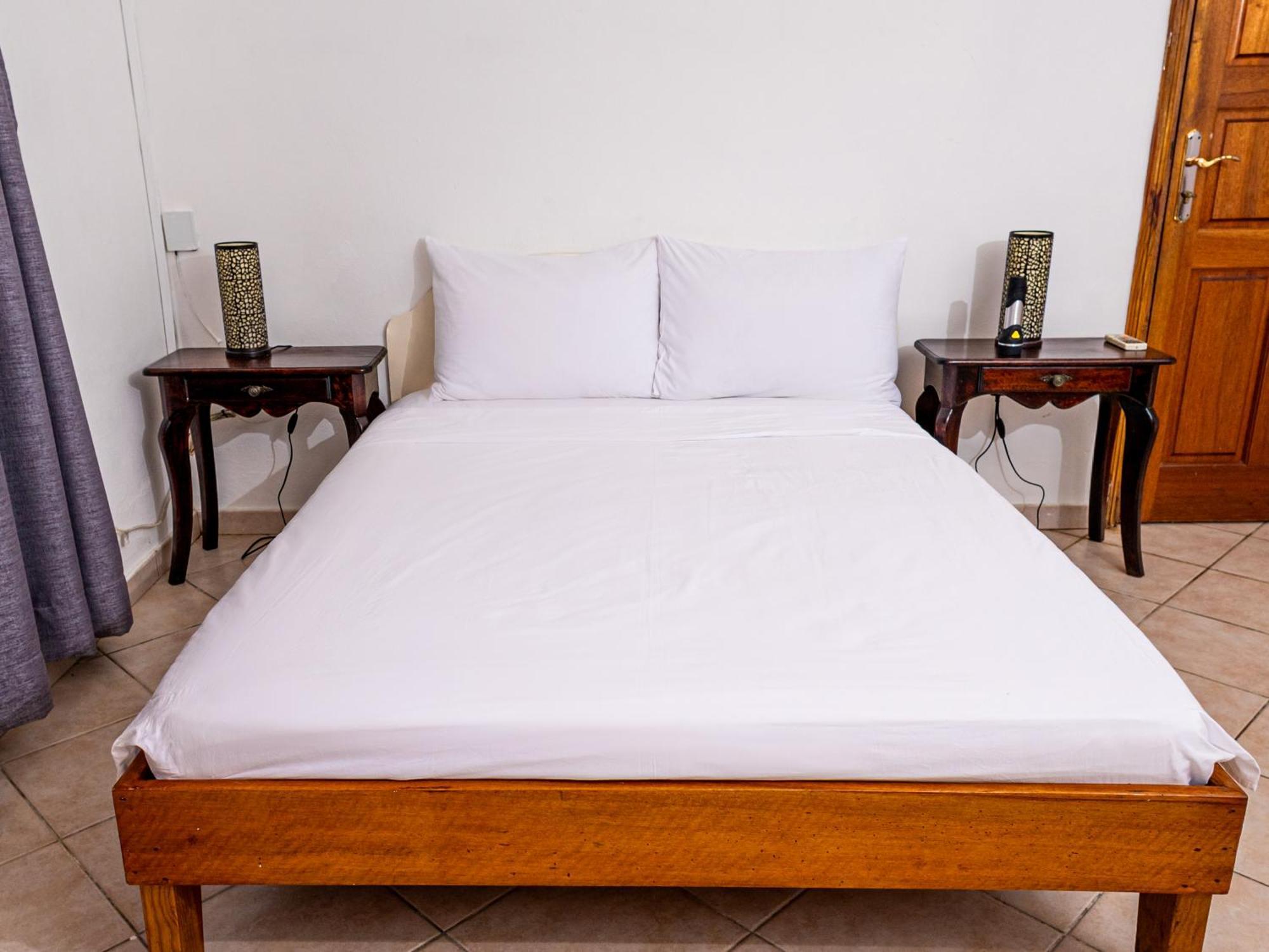 Bottle Palm Villa Victoria Ngoại thất bức ảnh